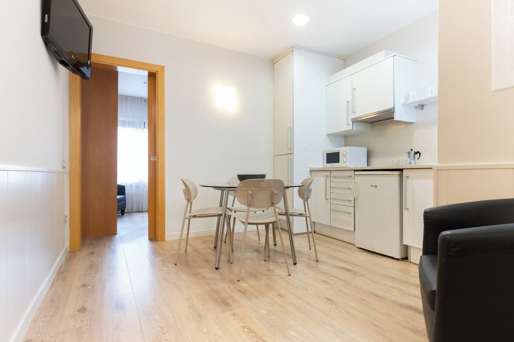 El Baix Guinardo Apartment | Weflating SANT PAU - 2 BDR