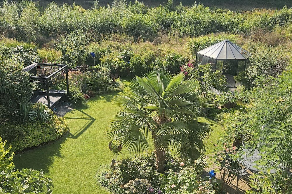 Ahrweiler Apartment | Ferienwohnung Ahrfair im Kräutergarten - Appartement/fewo, Dusche, WC, 1 Schlafraum
