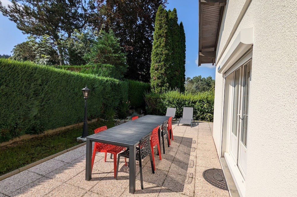 Dinoze House | Villa Dinozé, 5 bedrooms, 9 persons