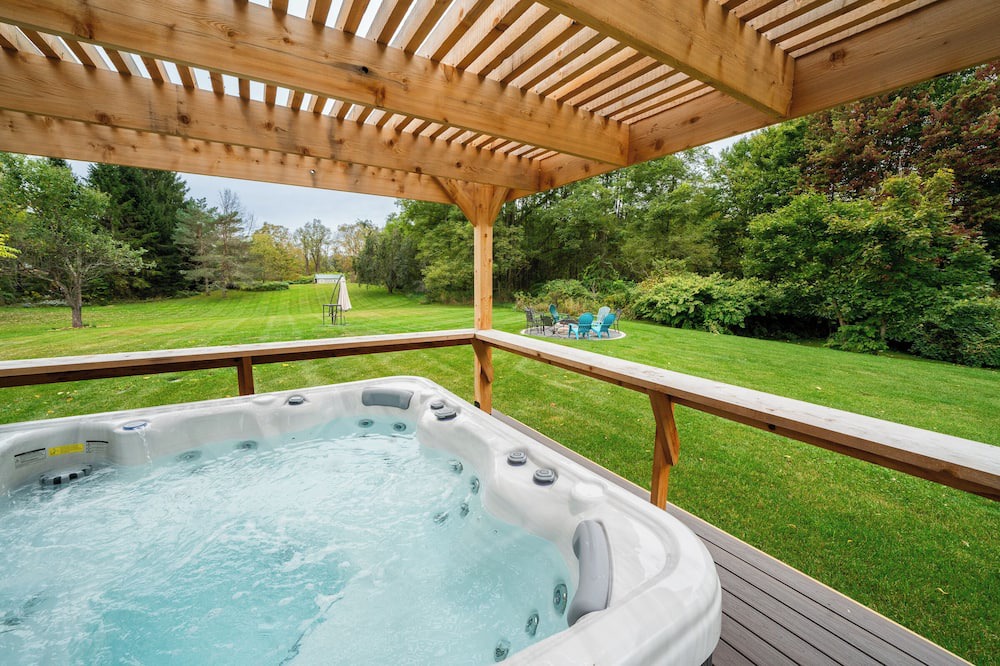 Cooperstown House | Luxurious Estate in Cooperstown, NY -3.2 miles from the Cooperstown Dreams Park