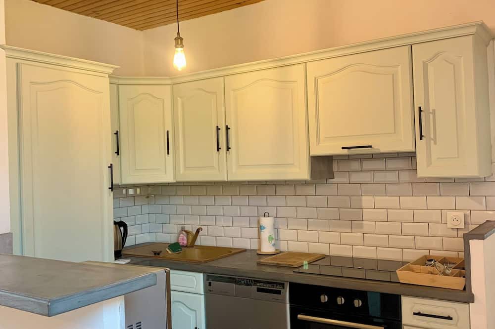 Sospel Apartment | Au Centre de Sospel, Lumineux et Grand Appartement au Dernier Étage