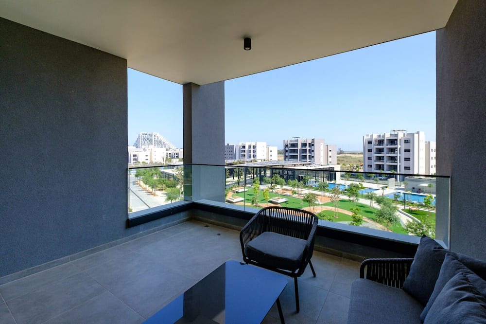 Vasa Koilaniou Apartment | Sunset Gardens III - Two Bedroom Apartment, Sleeps 4