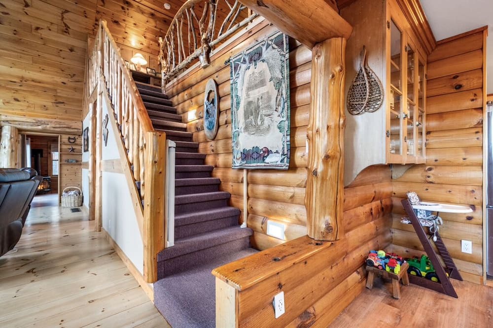 Indian Lake Cabin | Tower Hill Lodge- Mtn View w/Hot Tub