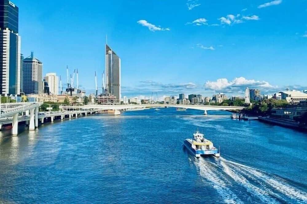 East Brisbane House | KozyGuru | East Brisbane | 3 Bedroom 2 Bathroom