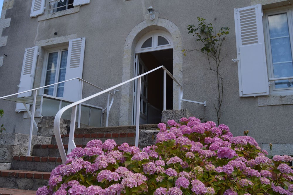 Jeu-les-Bois Cottage | Gite Jeu-les-Bois, 2 bedrooms, 5 persons