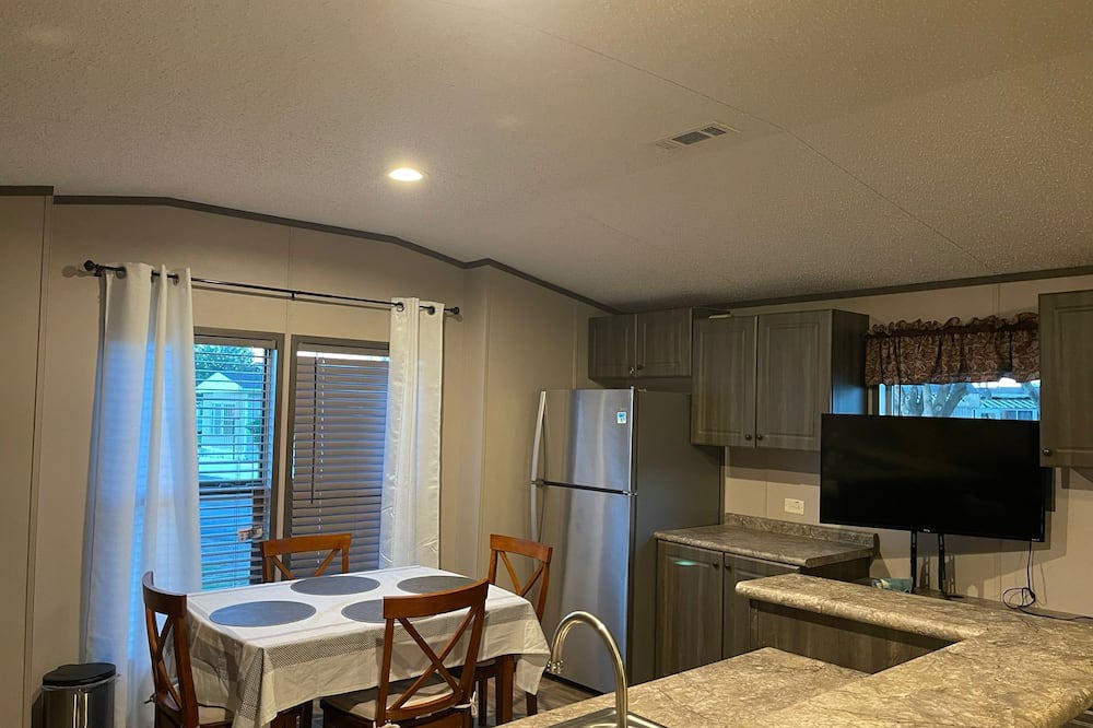 San Juan House | Cozy mobile home in lovely Alamo