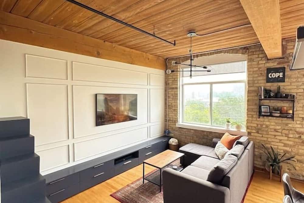 Parkdale Apartment | Prime location: The Noble Loft