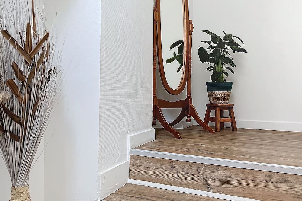 Merlevenez Apartment | Apartment in the centre of Merlevenez