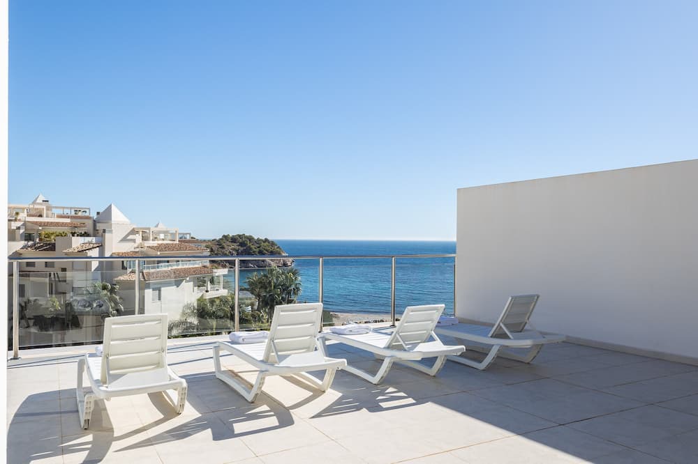 Pueblo Mascarat Villa | Dazzling Costa Blanca Villa | Villa Svenkin | Stunning Beachfront Villa | 4 Bedrooms | Private Swimming Pool and Sun Loungers | Portable BBQ | Private Furnished Terrace | Solarium with Sea Views | Altea