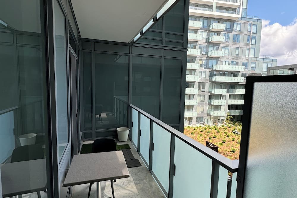 Newtonbrook Apartment | Family sized condo in Toronto, steps to the Finch subway station and shops.