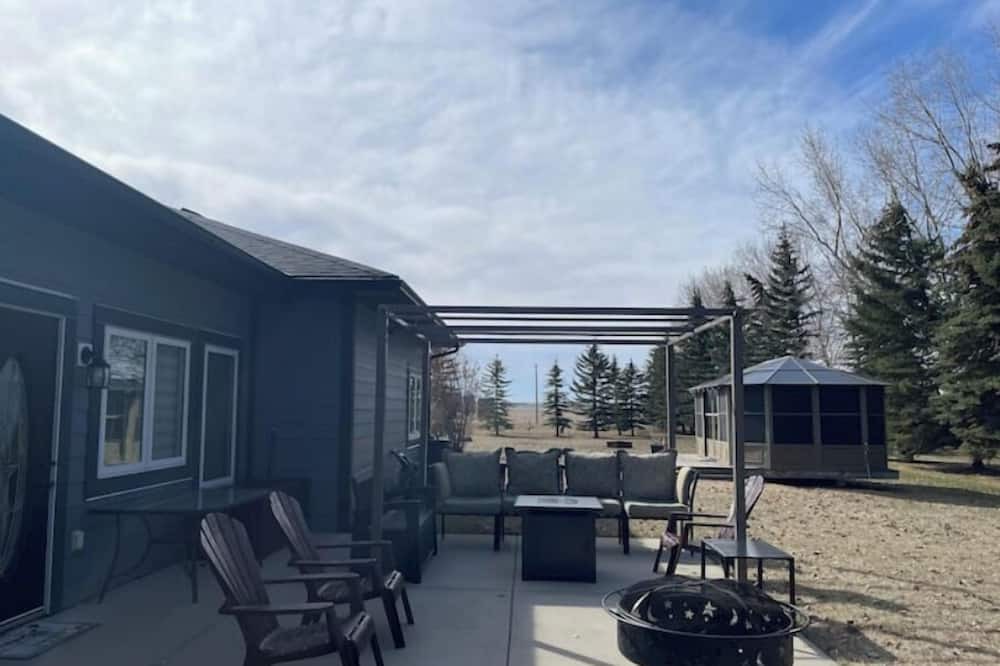 Calgary House | Tranquility & Wellness