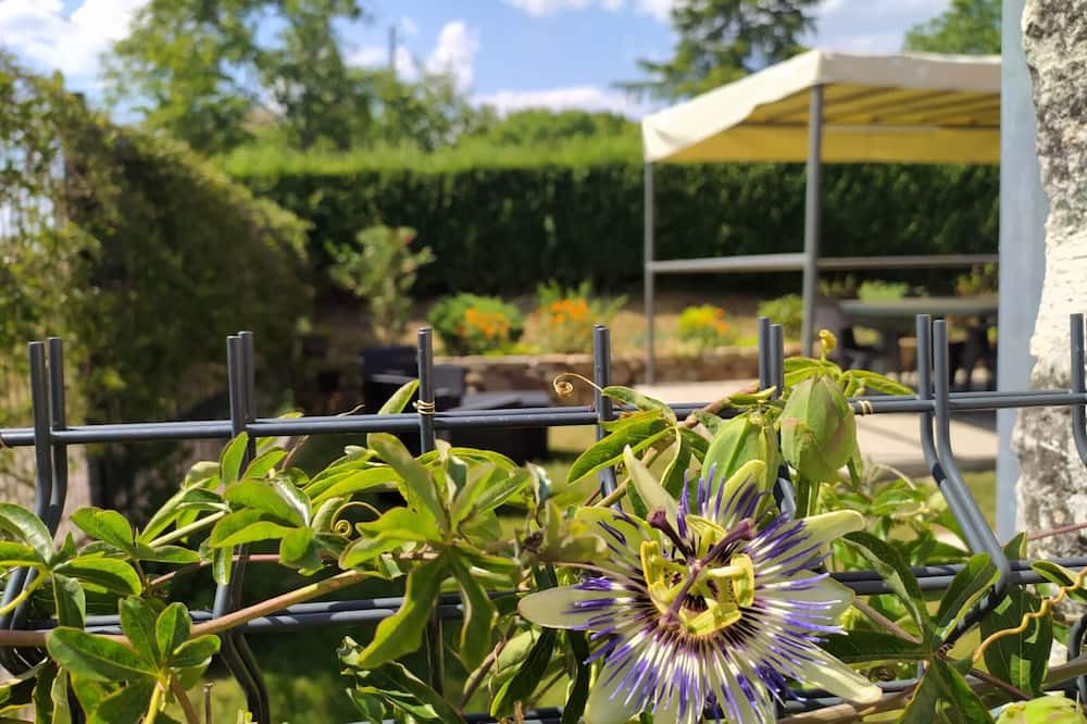 Nohant-Vic Cottage | Gite Nohant-Vic, 4 bedrooms, 11 persons