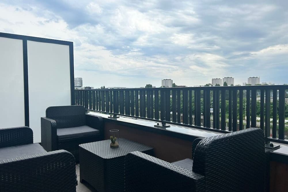 Bobigny Apartment | Bienvenu Chez BECKY / Luxury flat