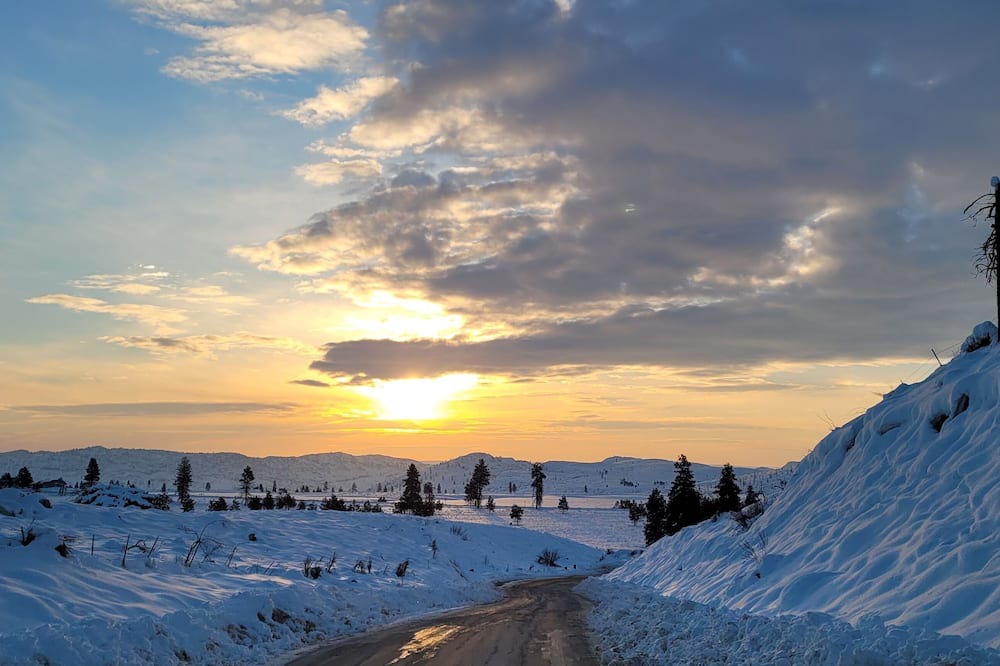 Okanogan County Cabin | Cabin retreat outside of Omak! Hunter's dream and offroad enthusiasts paradise!
