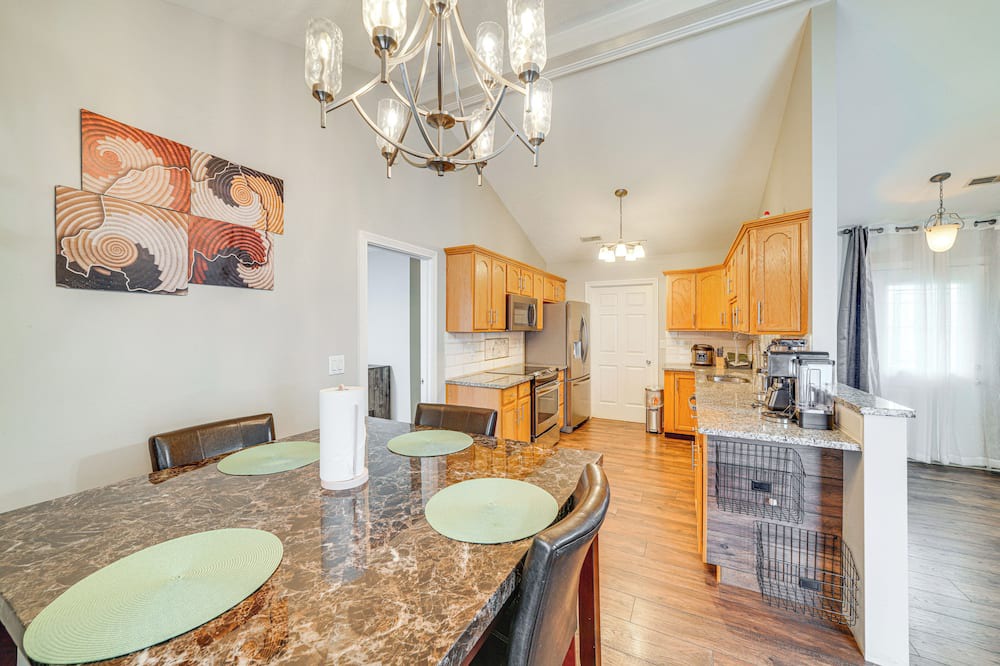 Speed House | Peaceful Jeffersonville Getaway Near Golf Courses!