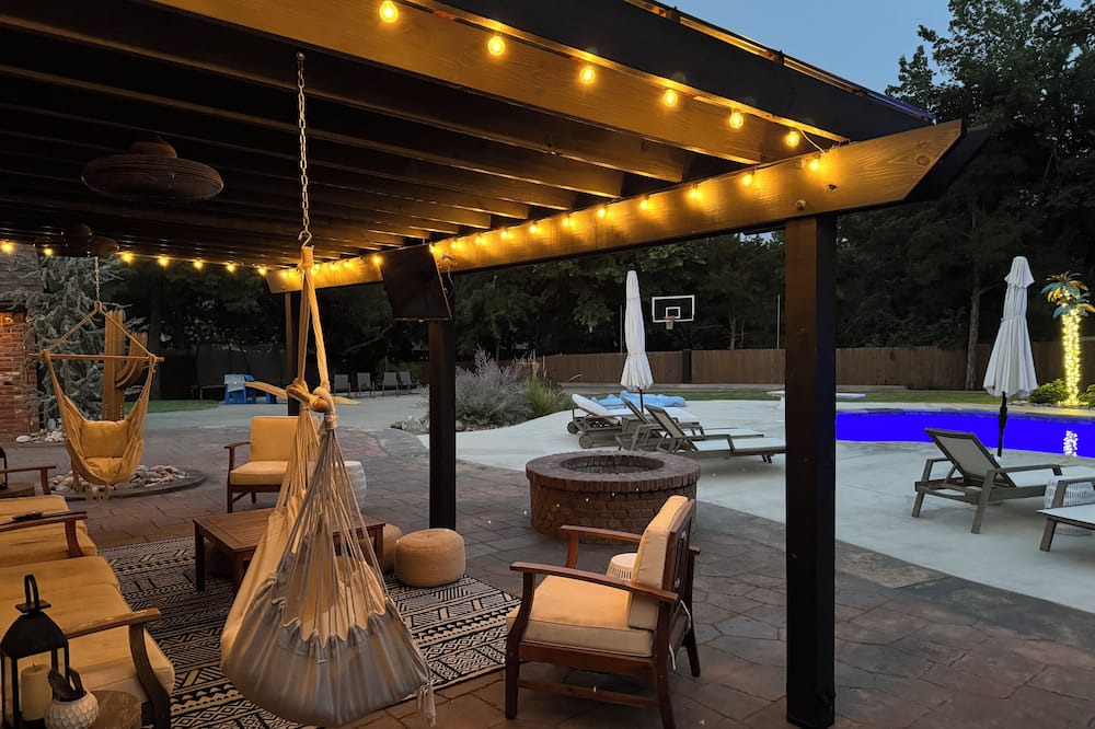 Edmond House | Resort Style Home with heated pool
