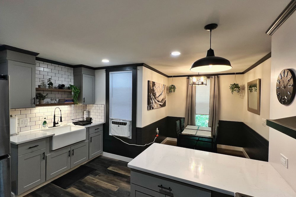 Syracuse Apartment | Newly renovated 2-bedroom apartment in welcoming Syracuse with AC, WiFi and Hea