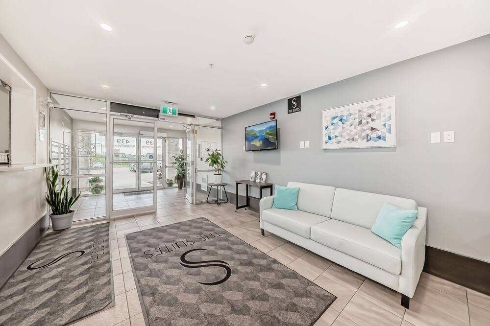 Red Deer Apartment | The Suites by INN Hotels