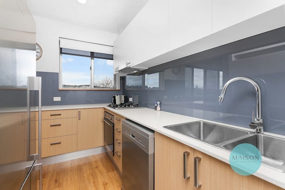Cooks Hill Apartment | Central Cooks Hill Apartment