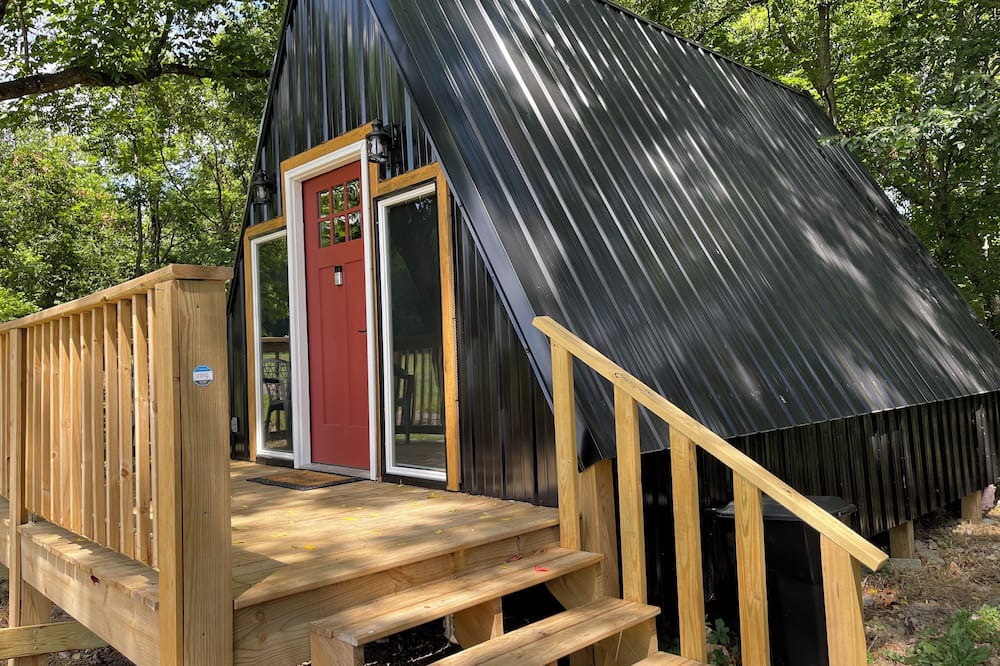 Marshall Cabin | Buffalo River A Frame Cabin - Canoe included