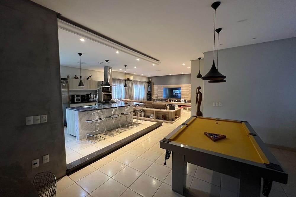 Rio Verde Apartment | COZY ROOM (A nice place with a pool table and pottery classes)