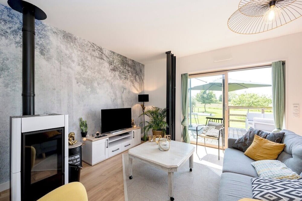 Ploufragan Apartment | L Enigmatique Proche Saint Brieuc et Plages