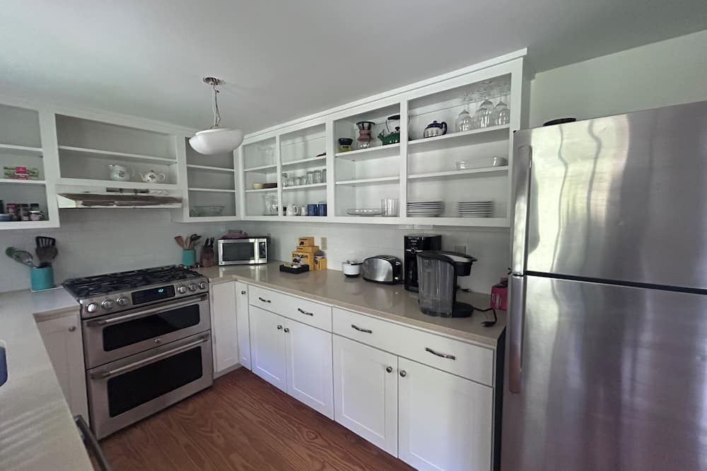 Wareham House | Wareham 3 bedroom with private beach