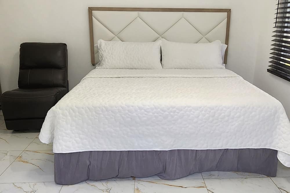 Aguadilla House | Safe Family Environment, beautiful beaches 15-20 miles away