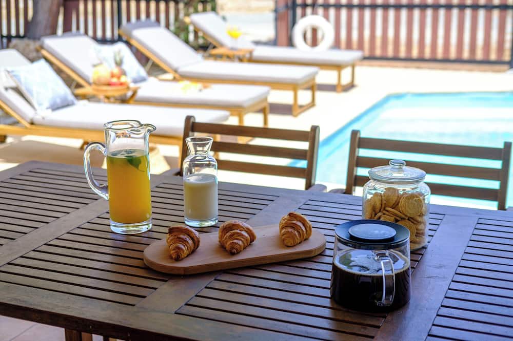 Pissouri Villa | Elaia Stone Villa by Nomads