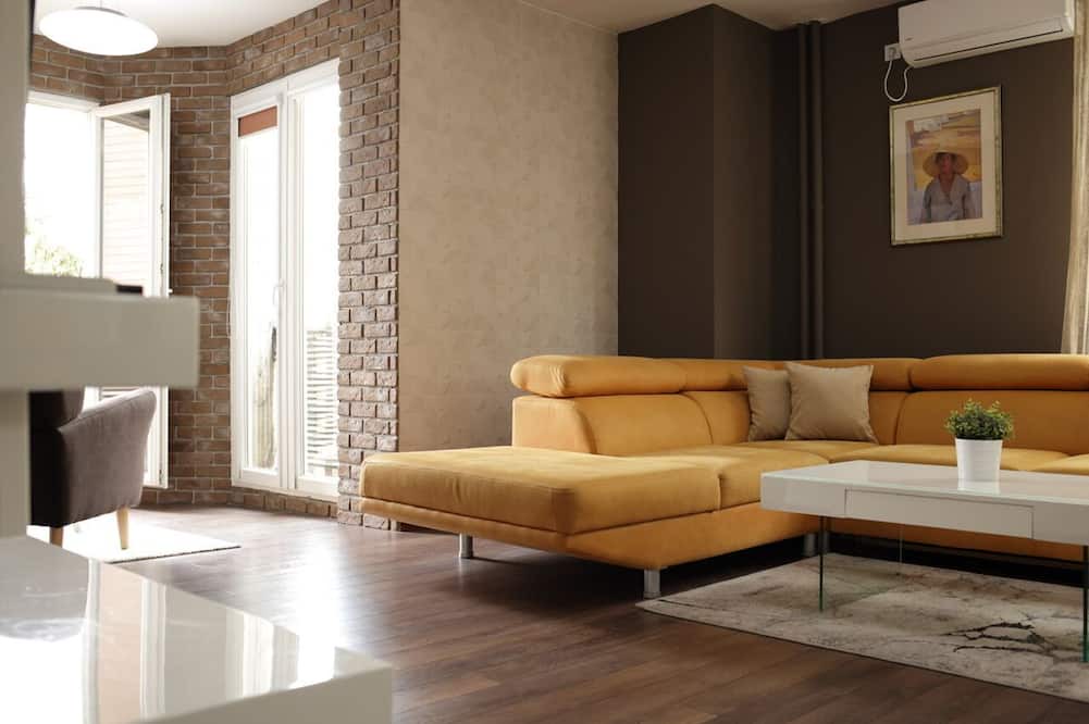 Centar Apartment | SkopjeLUX Apartments - Bristol - Superior Three Bedrooms Apartment