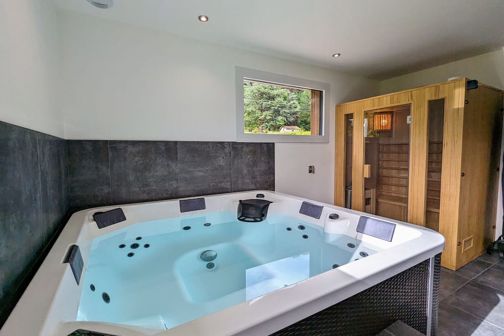 Rochesson Cottage | Gite Rochesson, 3 bedrooms, 6 persons