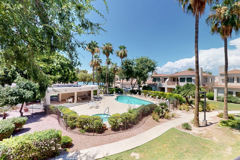 McCormick Ranch House | Charming house offers a resort-style pool and a friendly neighborhood
