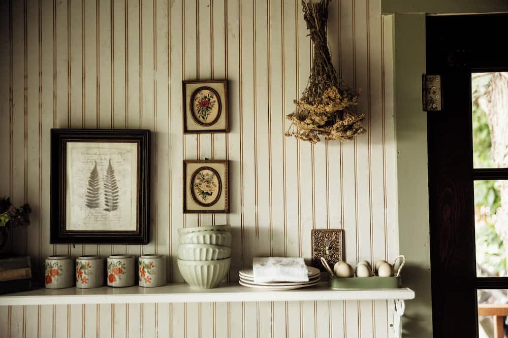 Mayfield Cabin | The Garden's Nest.