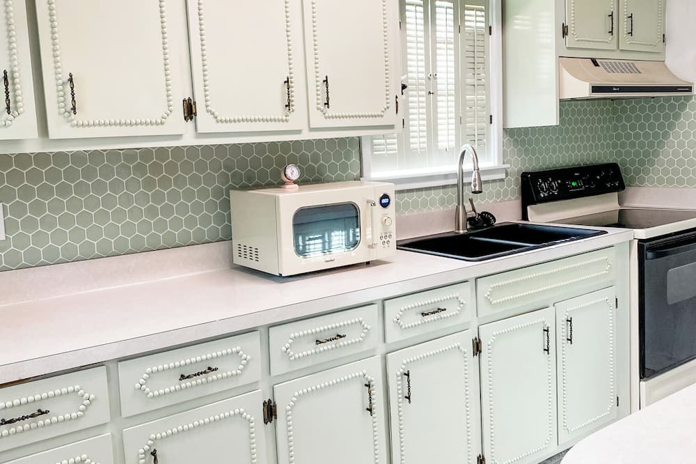Saint Elmo House | Little Coden Cottage - 12 minutes from Dauphin Island