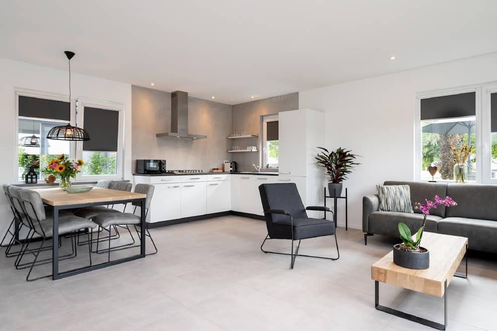 Hensbroek House | Beautiful holiday home near Alkmaar