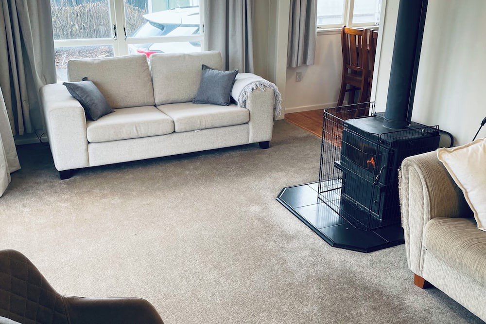 Turangi House | Relax, recharge and reset.