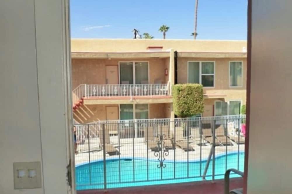 Joel Resort | Luxury one bedroom and one bathroom unit with full amenities