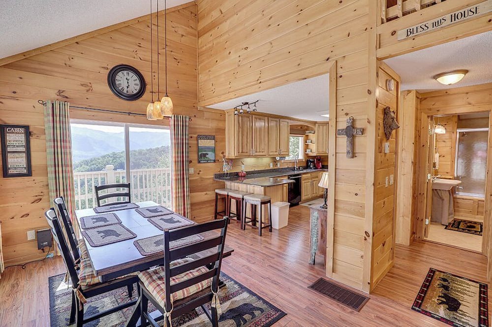 Chalet Village Cabin | Gatlinburg - Chateau LeConte - 4 Bedrooms - Sleeps 10