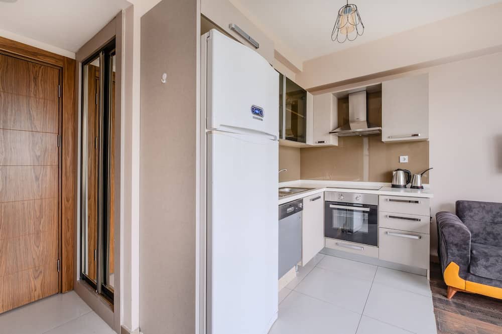 Mahmutbey Apartment | Residence Flat, 30 min to Istanbul Airport