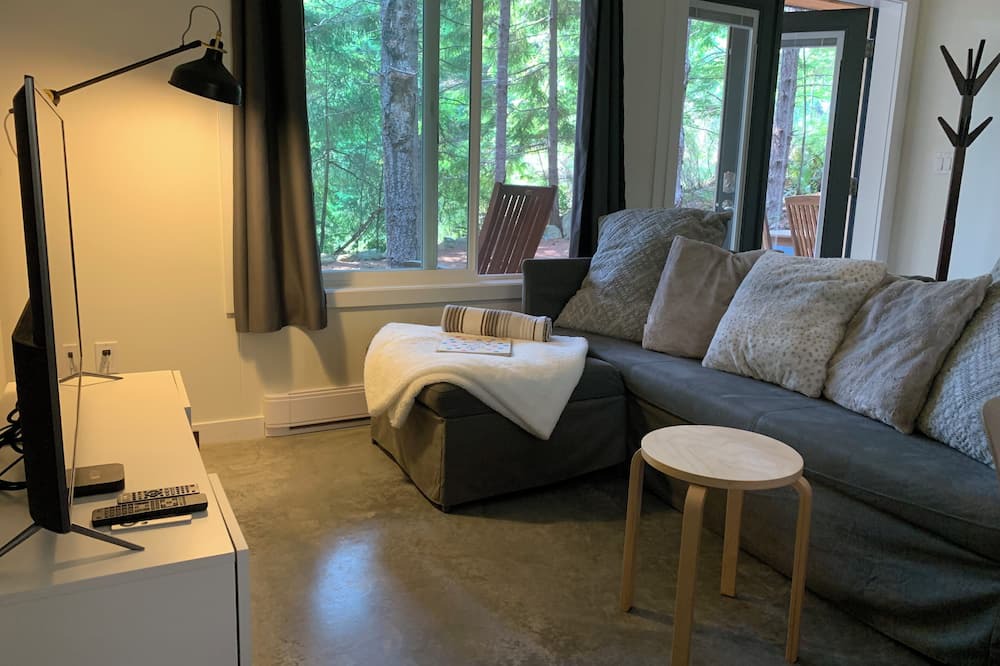 Juan de Fuca Electoral Area Cabin | Jordan River | West Coast Cottage