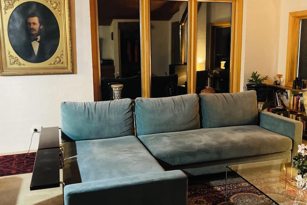 Braidwood House | Enjoy a winter retreat: stay 8 weeks in historic Braidwood