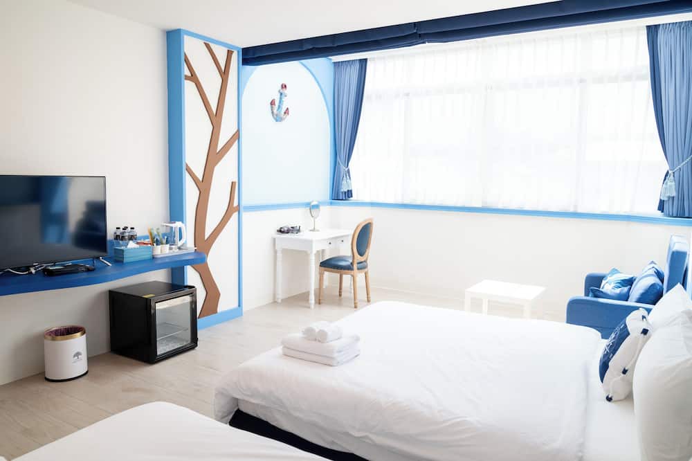 Gushan District Bed & Breakfast | Weclome the sun enjoy the moon B&B