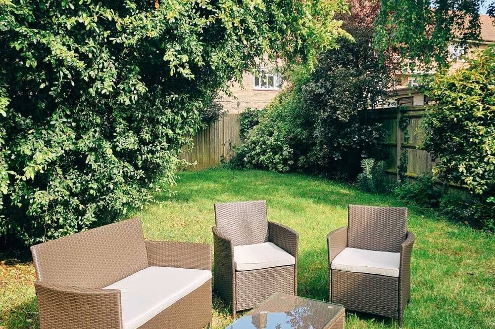 Village House | 20 Mins to Wimbledon Tennis