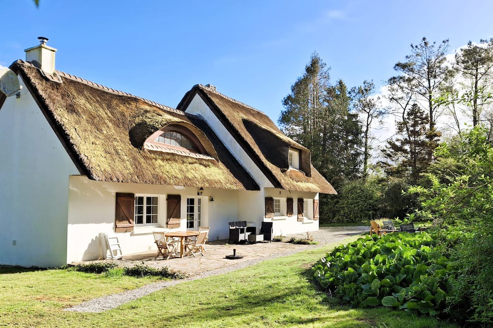 Saint-Mathieu House | Belle Chaumière Dans les Hauts de Morgat