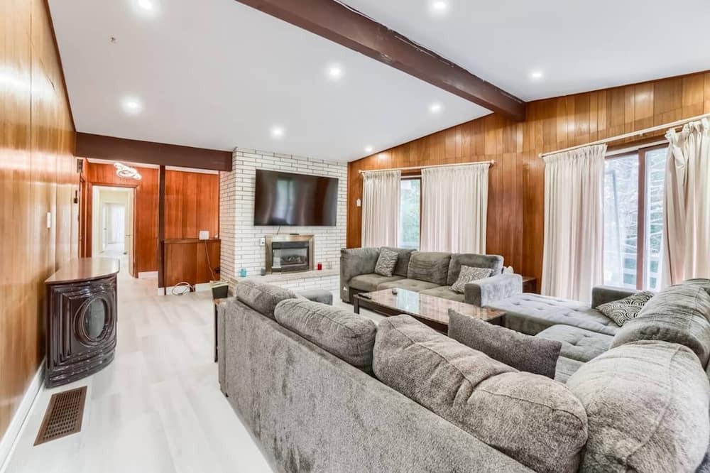 Caledon House | 6 Acre Private Estate Home In Caledon Ontario!
