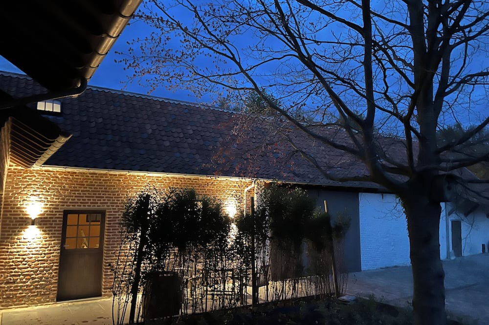 Kalle House | Vakantiehuisjes Cuypershof: Cosy House Voor 4 Personen in een Oase van Rust