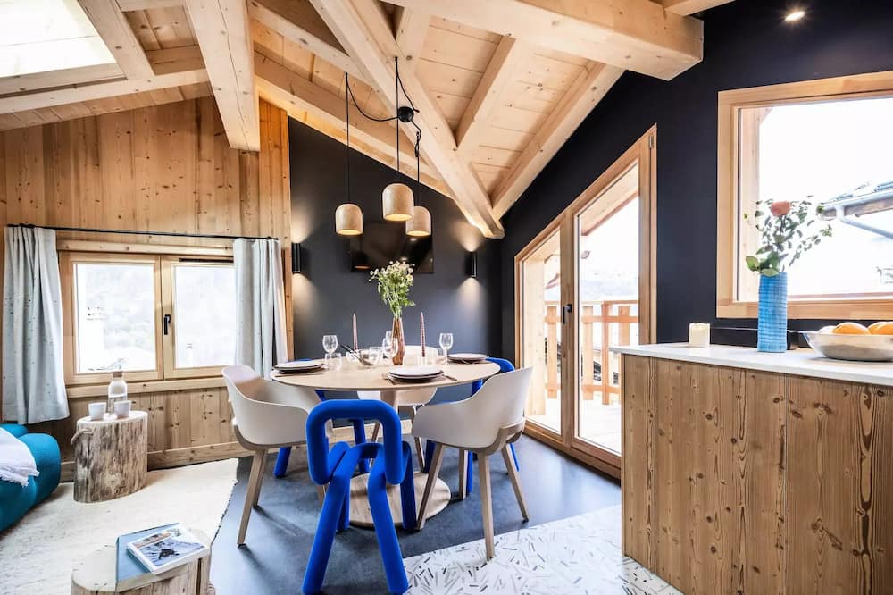 Praranger House | Chalet Poudreuse - Houses & Villas for 6 People