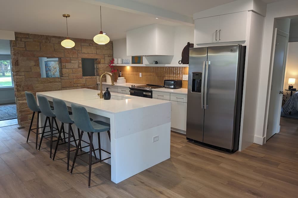Spring Lake House | Newly Renovated Mid-Century Modern Lake Cottage