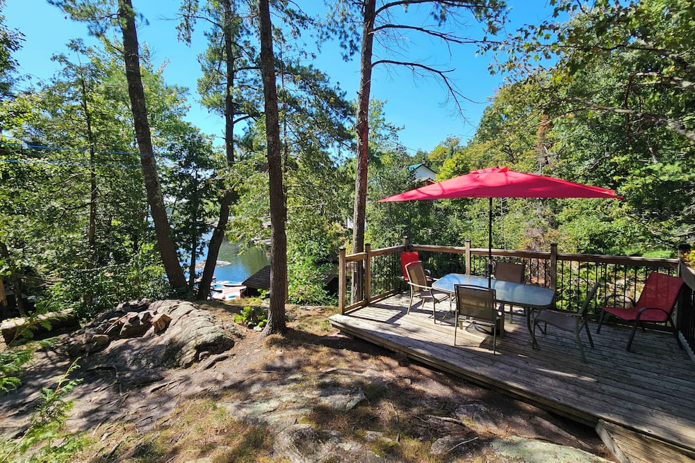 Trent Lakes Cottage | The Wilson Family Cottage - Instagram @wilsonfamilycottage rentals