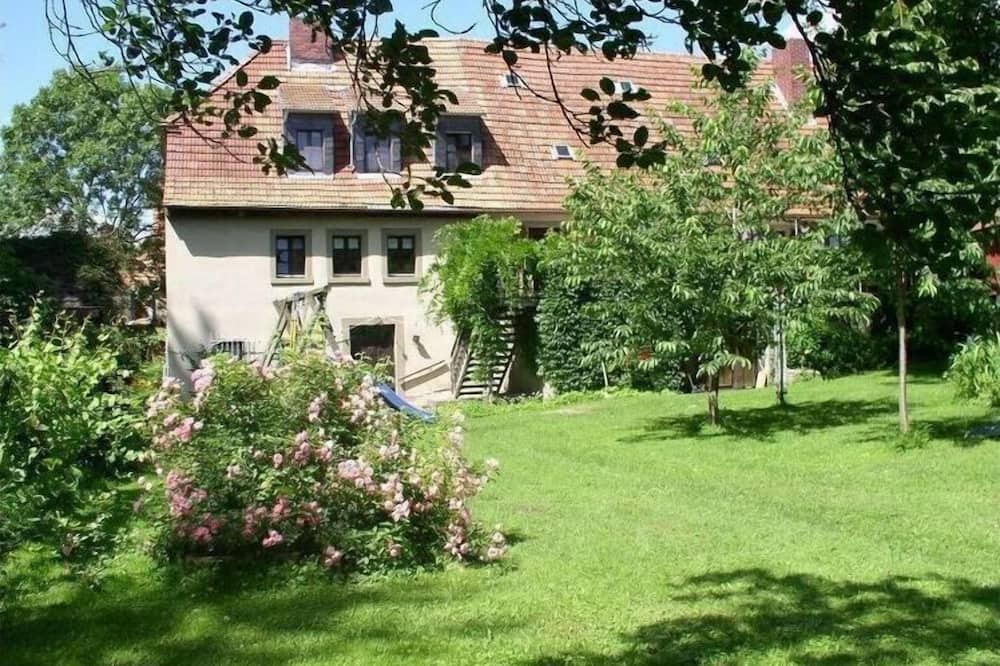 Wiesentheid House | Aardehuis appartement "West"